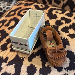 NIB Minnetonka Moccasin Keychain